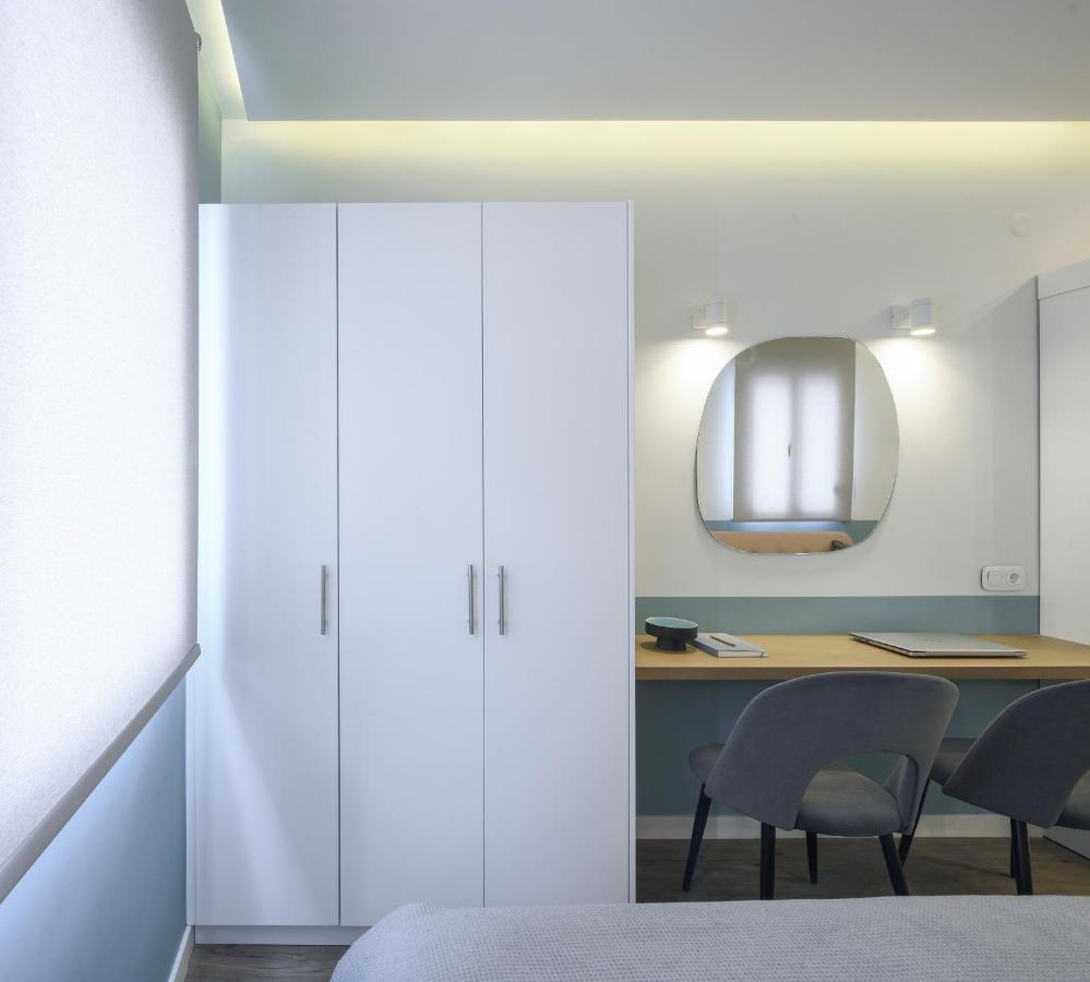 Τhe Half Root Suite In The Heart Of City Center Thessaloníki Eksteriør billede