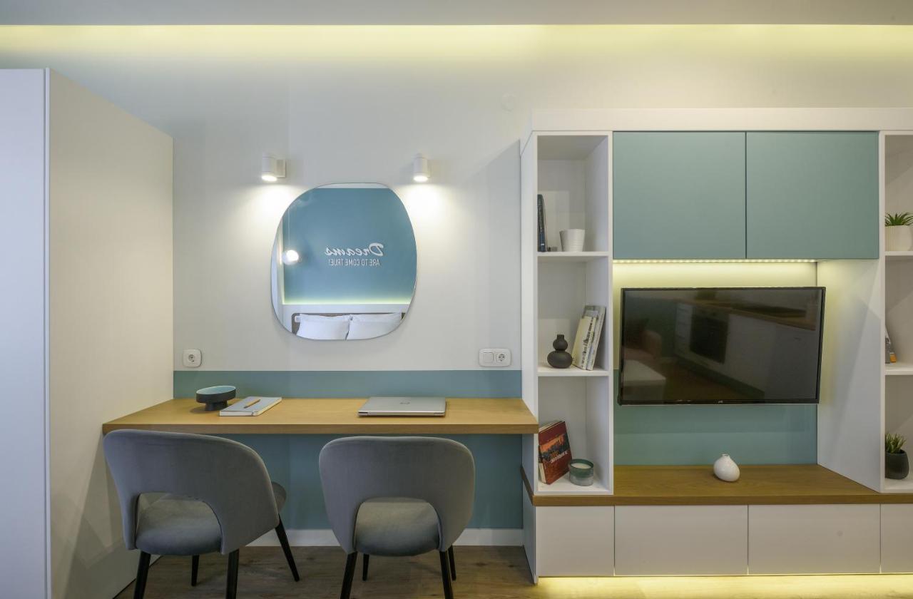Τhe Half Root Suite In The Heart Of City Center Thessaloníki Eksteriør billede