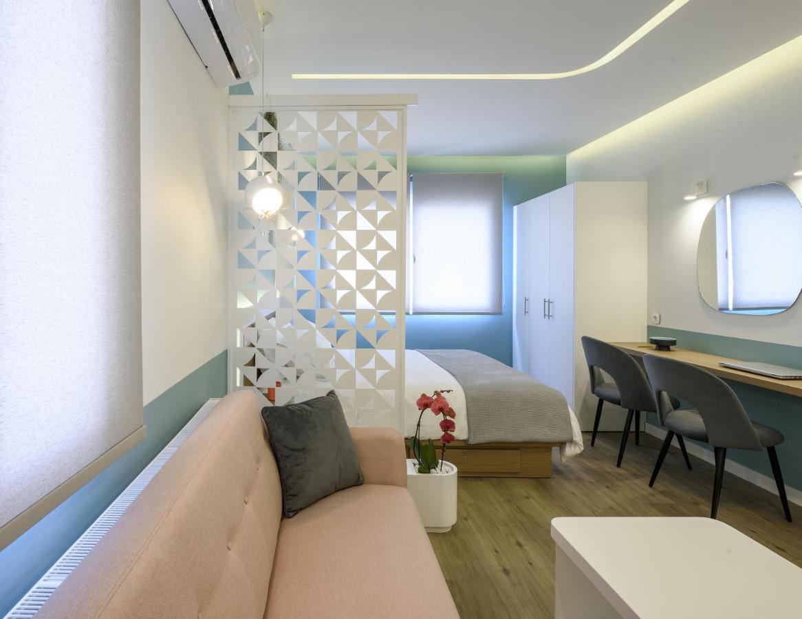 Τhe Half Root Suite In The Heart Of City Center Thessaloníki Eksteriør billede