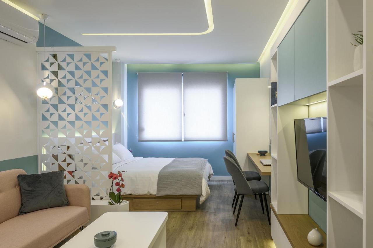Τhe Half Root Suite In The Heart Of City Center Thessaloníki Eksteriør billede